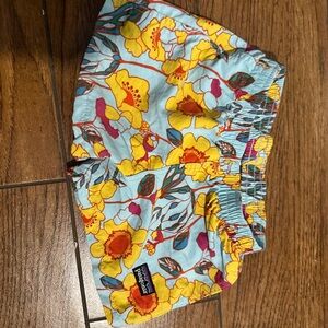 Patagonia 3m baggie shorts-Colorful Floral Shorts